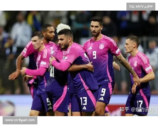 西班牙3-0德国卫冕女足欧国联，皮娜独中两元