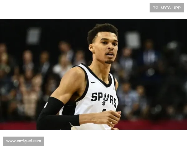 文班亚马谈赛季目标:最佳防守球员奖项成为动力